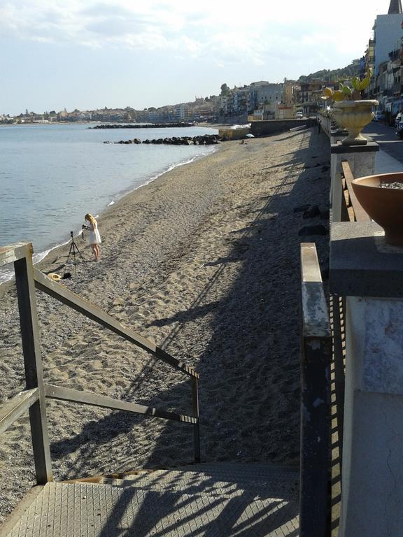 Mare E Monti Villa Giardini Naxos Luaran gambar